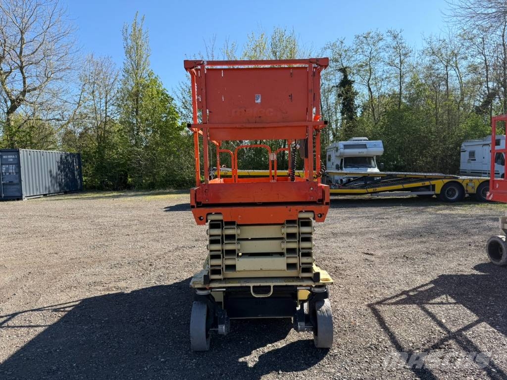 JLG 3246 ES 剪叉式升降机