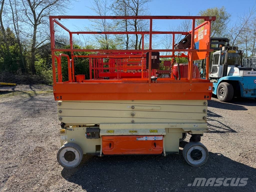 JLG 3246 ES 剪叉式升降机