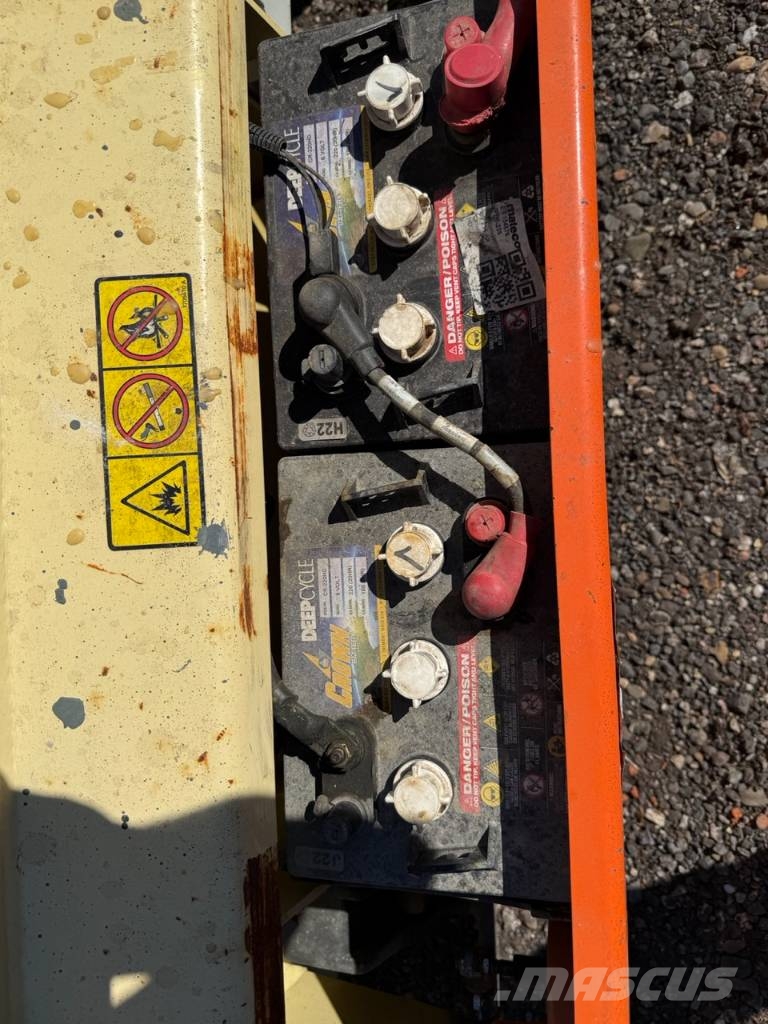 JLG 3246 ES 剪叉式升降机