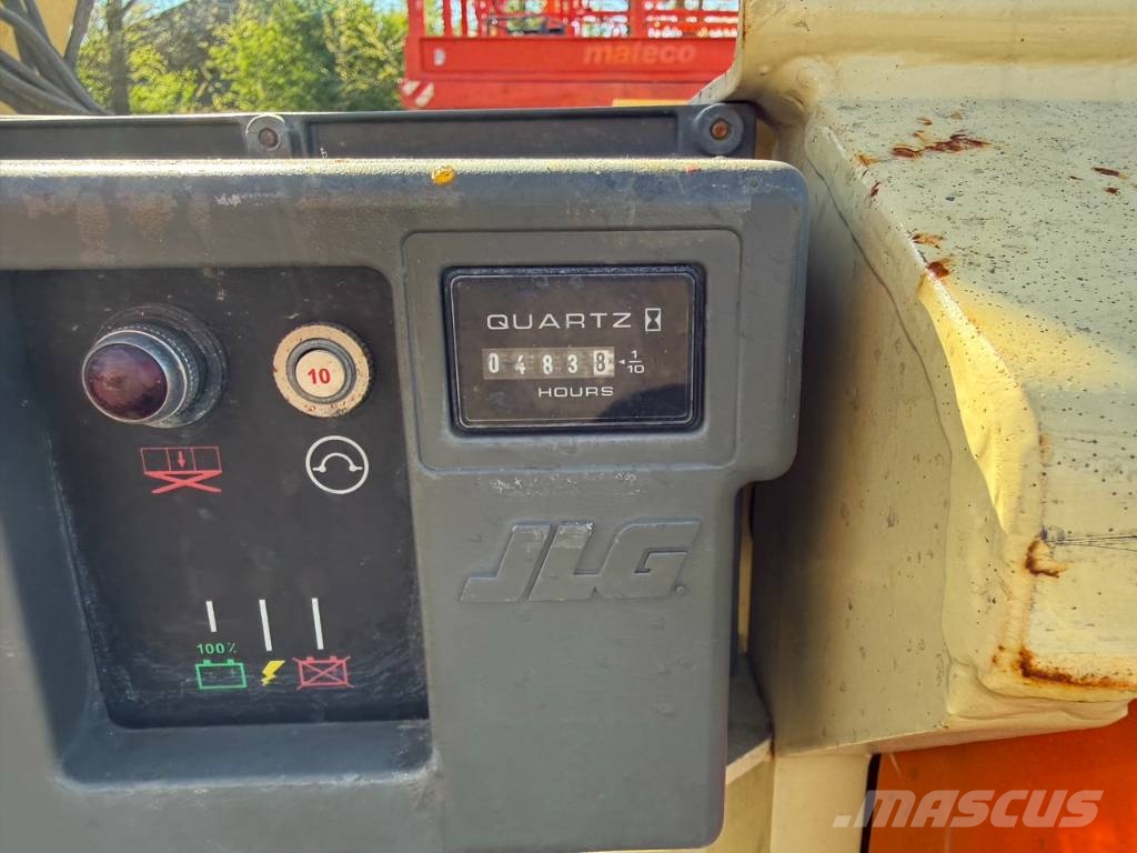 JLG 3246 ES 剪叉式升降机