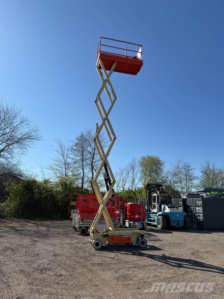 JLG 3246 ES 剪叉式升降机