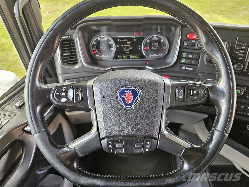 Scania R450 6x2/4 / LIFT STEERING AXLE / RETARDER Sattelzugmaschinen