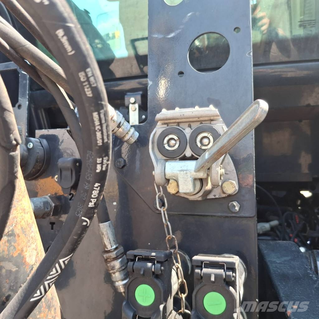 Deutz-Fahr 7250 TTV AGROTRON WARRIOR 曳引機