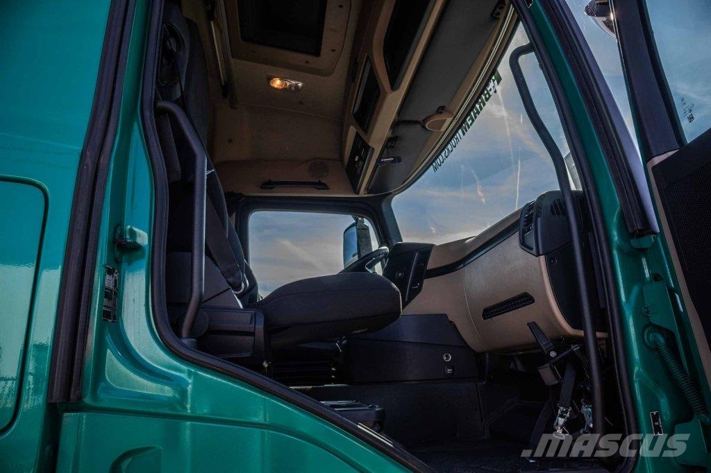 Mercedes-Benz ACTROS 1845 LS Prime Movers