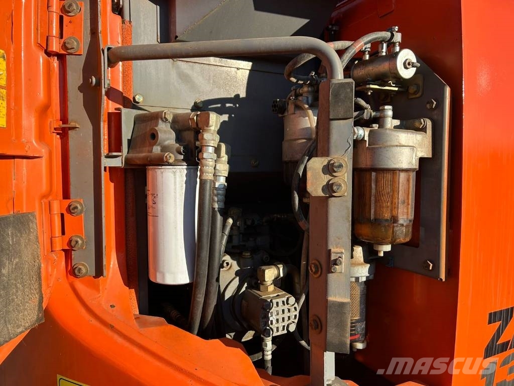 Hitachi Hitachi ZX135US-5B Raupenbagger