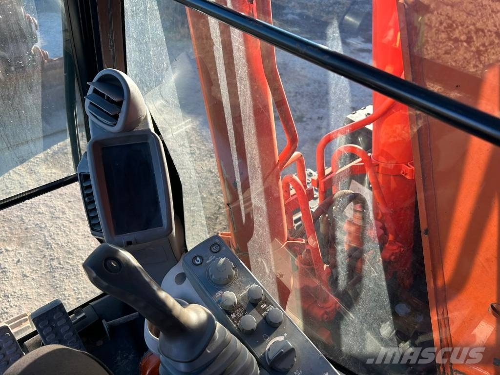 Hitachi Hitachi ZX135US-5B Raupenbagger
