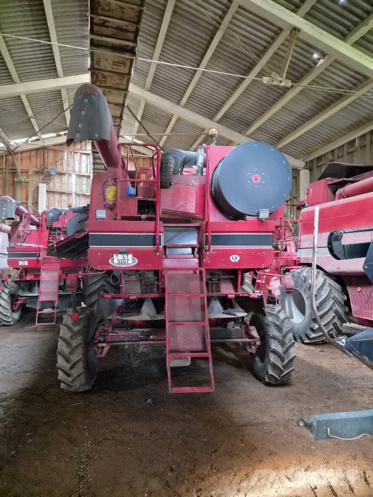 Case IH 2388 Комбайни