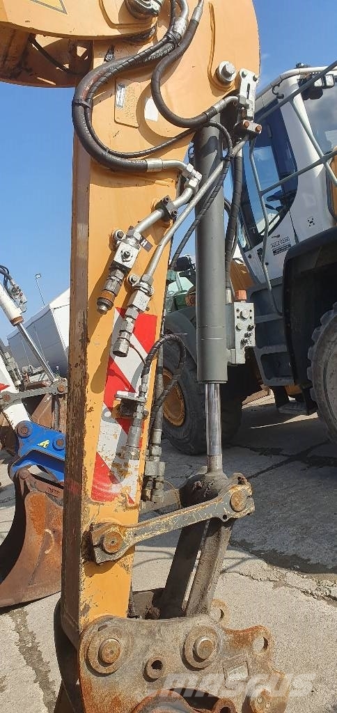 Liebherr A 910 compact Excavadoras de ruedas