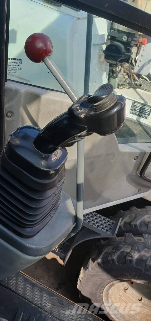Liebherr A 910 compact Excavadoras de ruedas