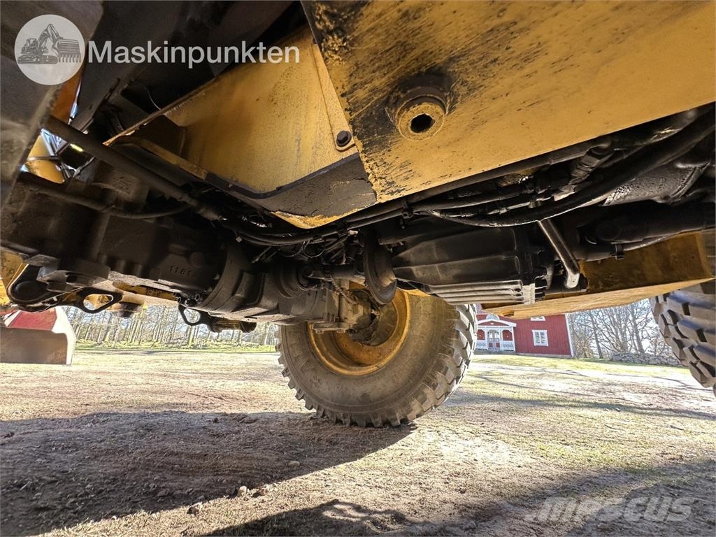 New Holland LB 115 Backhoe