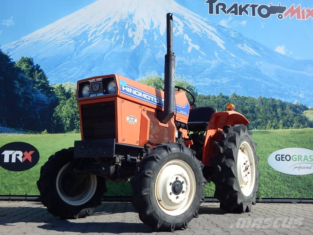 Hinomoto E264 Manji traktori