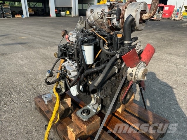 Liebherr L 508 C Yanmar 4TNV98C Motoren