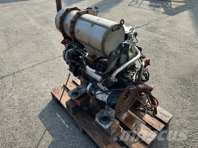 Liebherr L 508 C Yanmar 4TNV98C Motoren