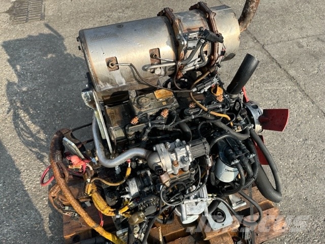 Liebherr L 508 C Yanmar 4TNV98C Motoren