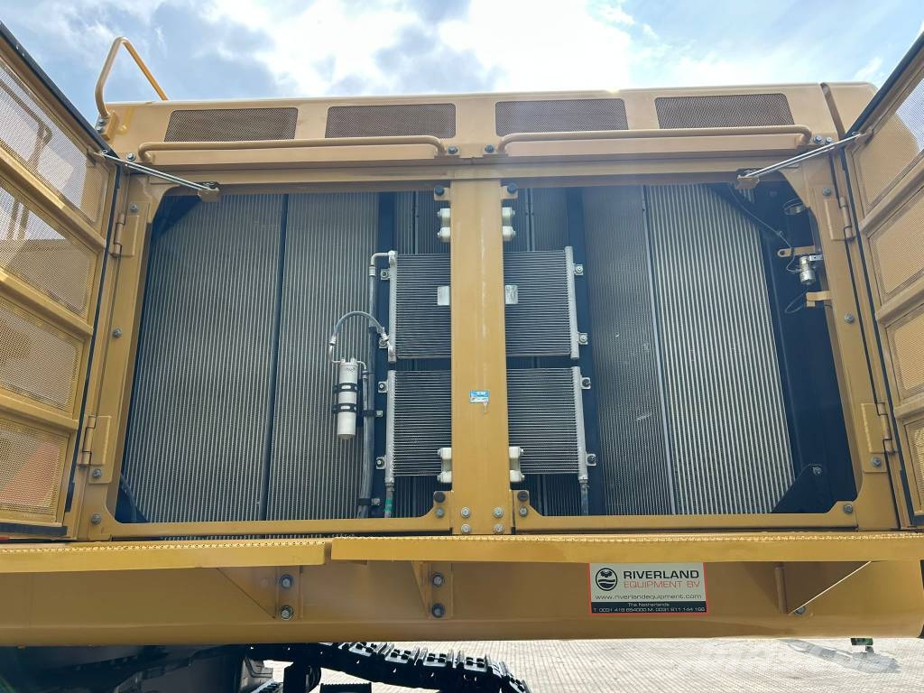CAT 390 F L hammer lines - new undercarriage Raupenbagger