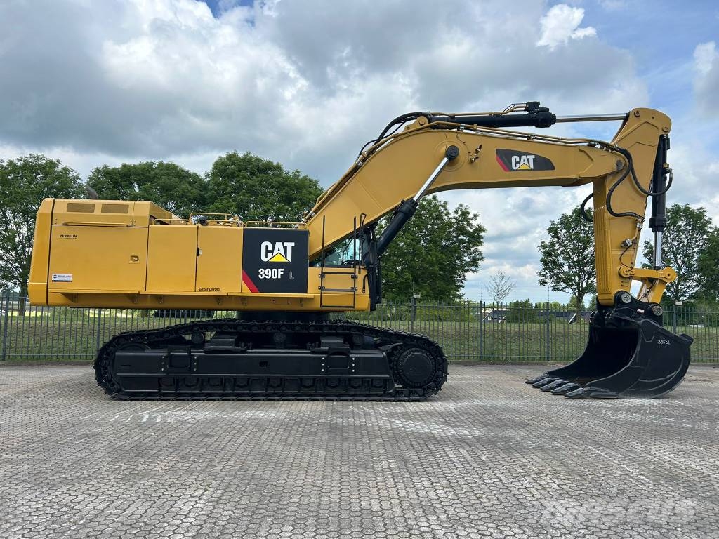 CAT 390 F L hammer lines - new undercarriage Raupenbagger