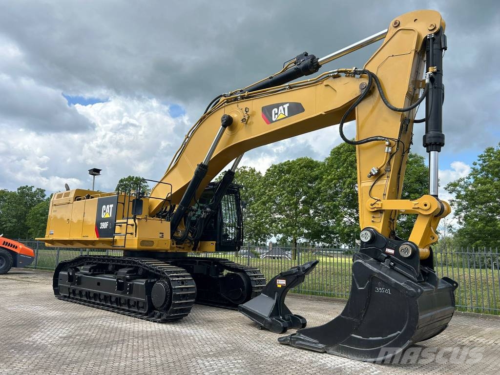 CAT 390 F L hammer lines - new undercarriage Raupenbagger