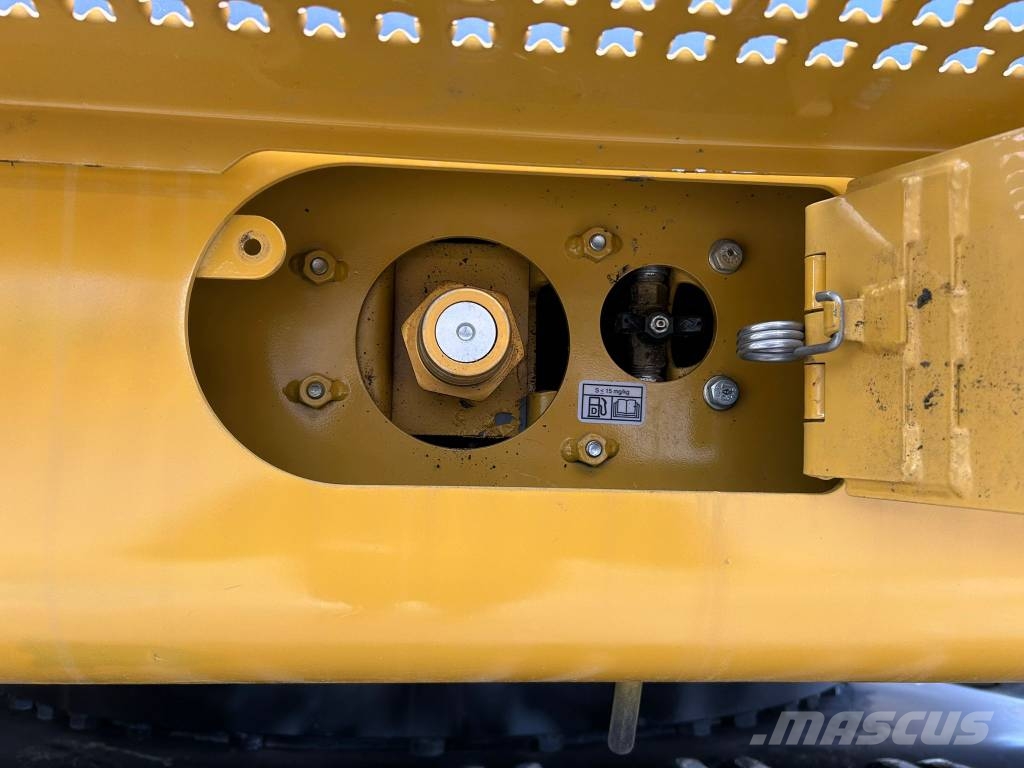 CAT 390 F L hammer lines - new undercarriage Raupenbagger