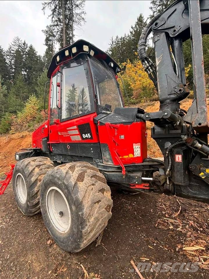 Komatsu 845 Forwarderid