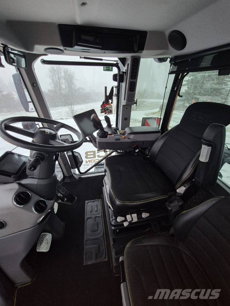JCB Fastrac 8330 iCON Tracteur