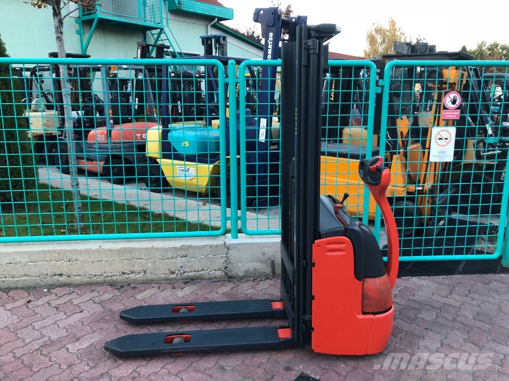 Linde L 12 V-3108 OB Ročni električni viličar
