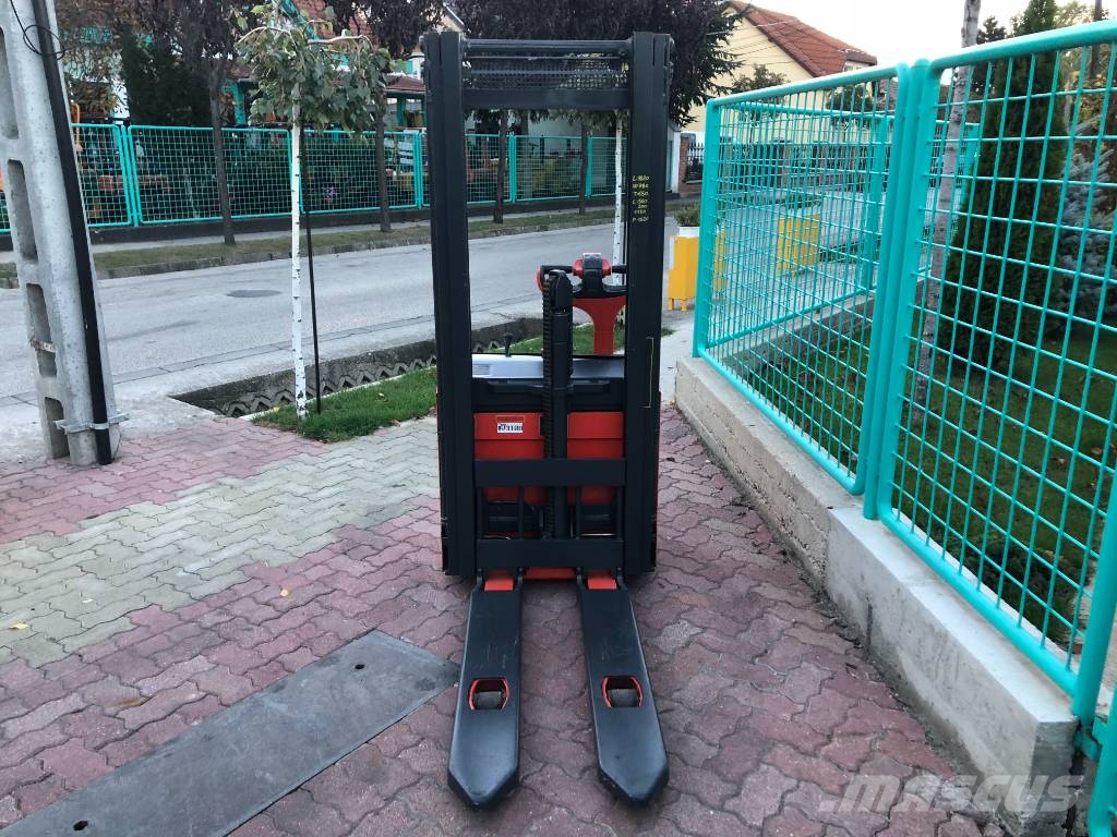 Linde L 12 V-3108 OB Ročni električni viličar