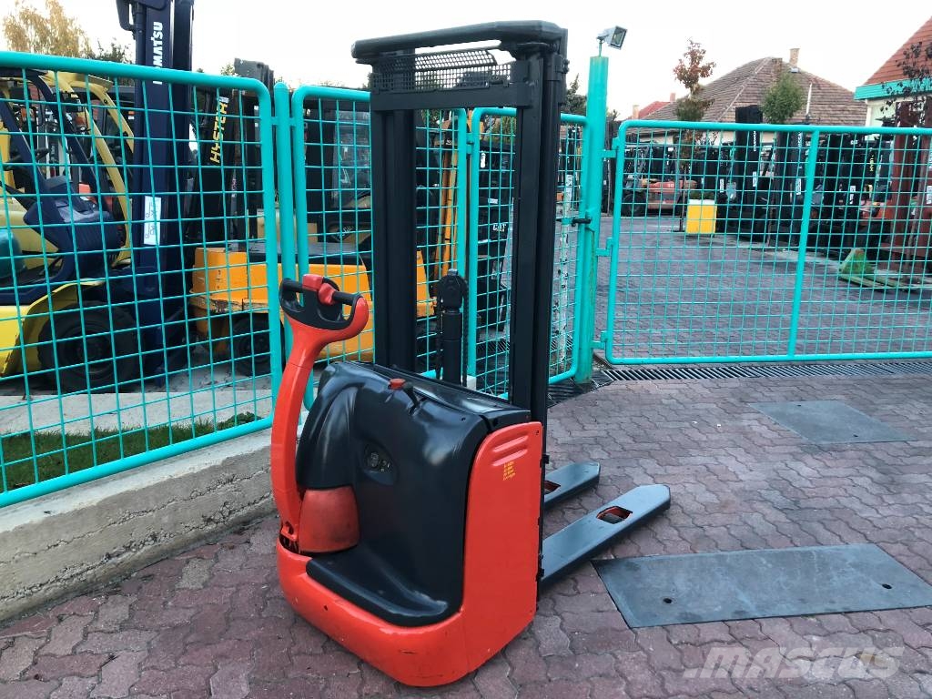 Linde L 12 V-3108 OB Ročni električni viličar