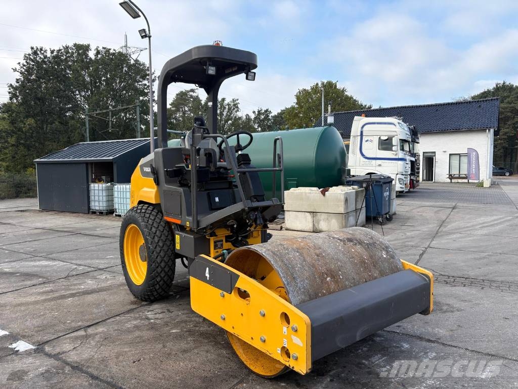 Volvo SD 45 B / 94 hours - CE Ühe trumliga rullid