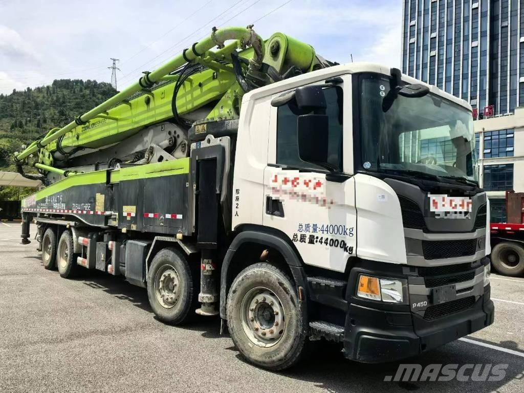 Zoomlion ZLJ 5441 THBSE 콘크리트 펌프카