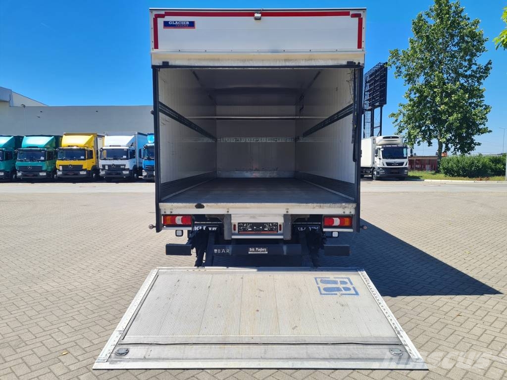 Mercedes-Benz ANTOS 1827 Camiones caja cerrada