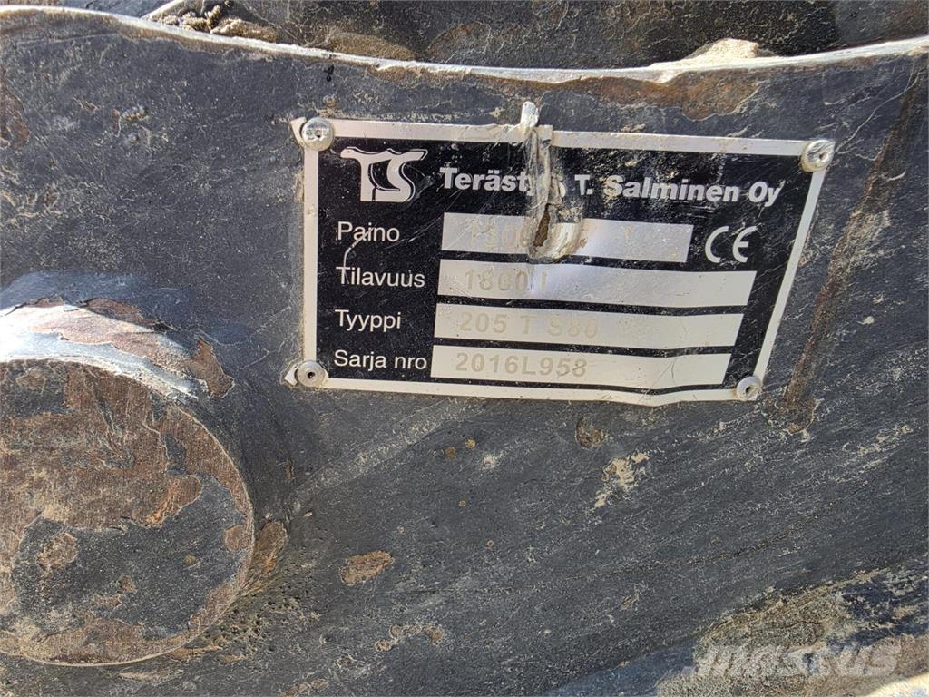 Hitachi ZX300LC-6 حفارات زحافة