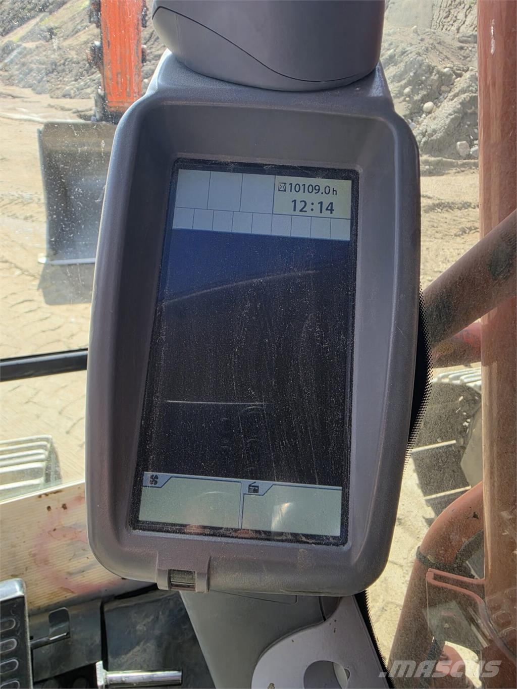Hitachi ZX300LC-6 حفارات زحافة