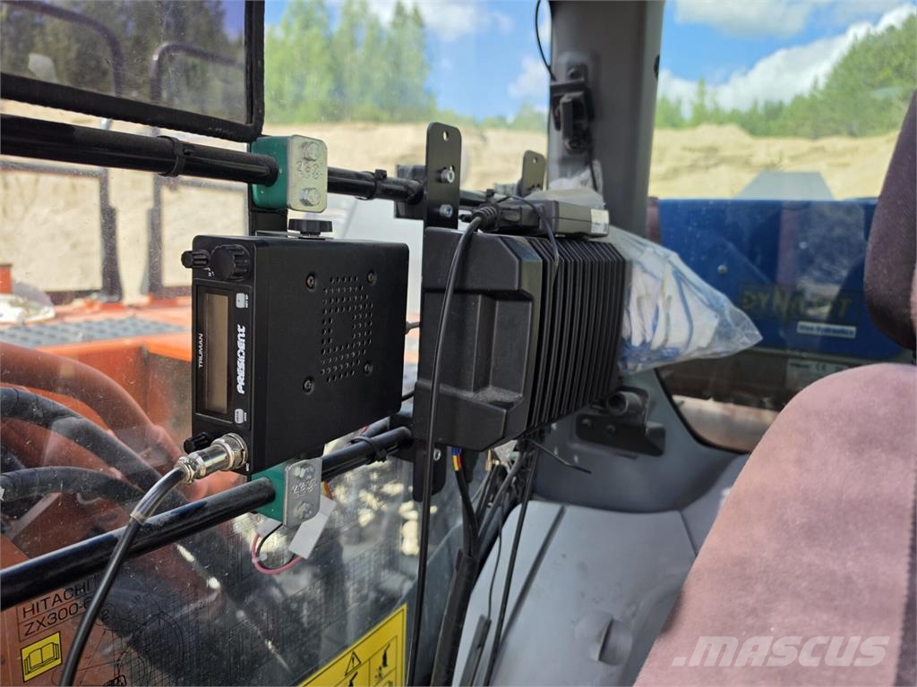 Hitachi ZX300LC-6 حفارات زحافة