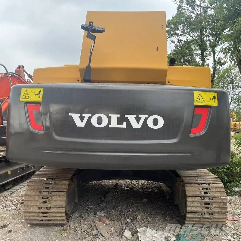 Volvo EC 250 D 大型油圧ショベル12t以上（パワーショベル・ユンボ）