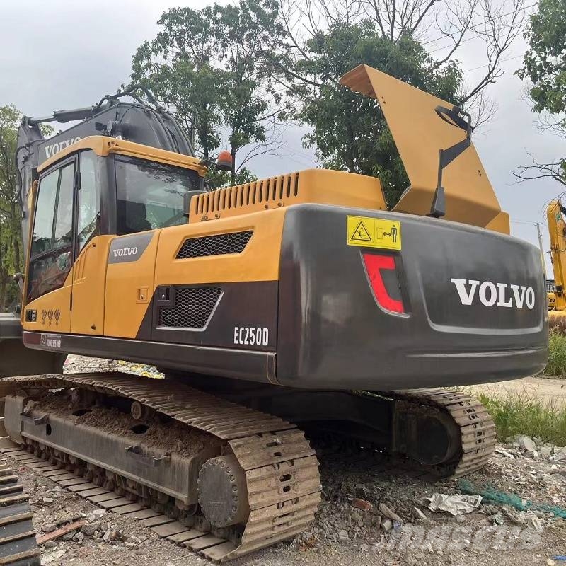 Volvo EC 250 D 大型油圧ショベル12t以上（パワーショベル・ユンボ）