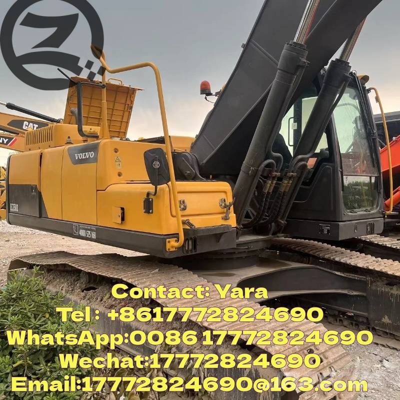 Volvo EC 250 D 大型油圧ショベル12t以上（パワーショベル・ユンボ）