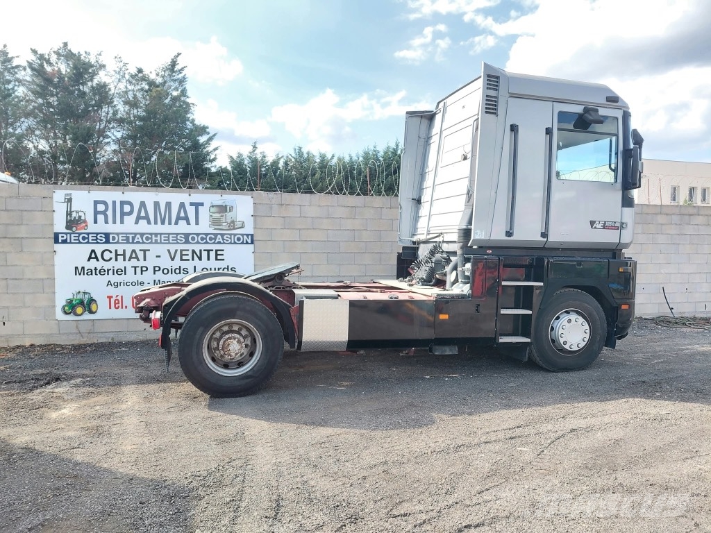 Renault Magnum 385 Vetopöytäautot