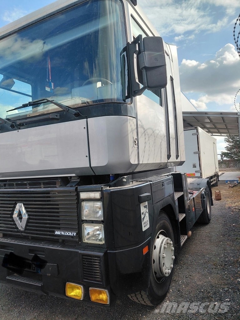 Renault Magnum 385 Vetopöytäautot