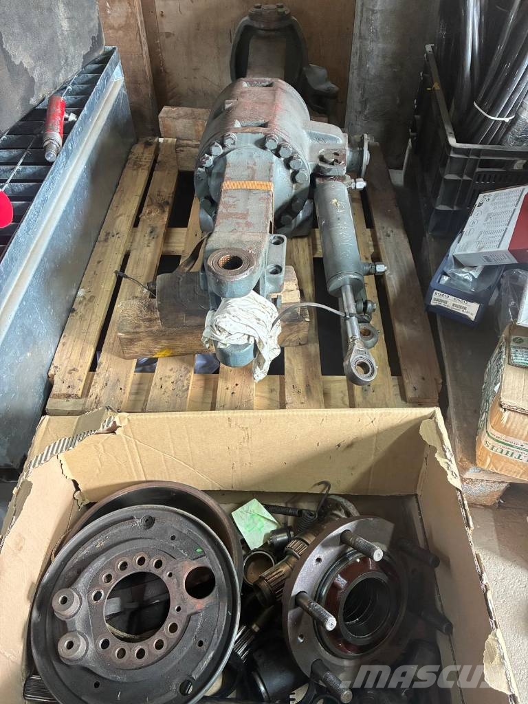 Neuson 6502 WD Essieux