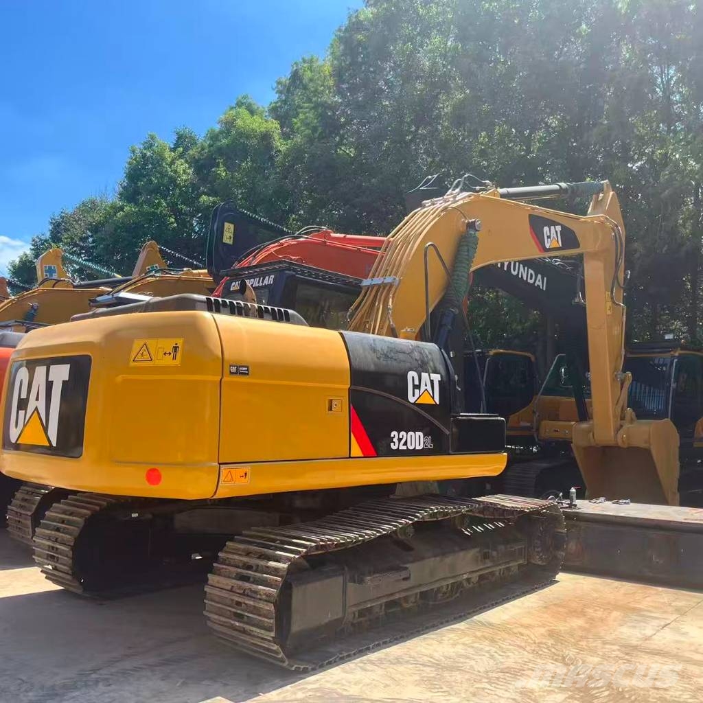 CAT 320D2 Bagri goseničarji