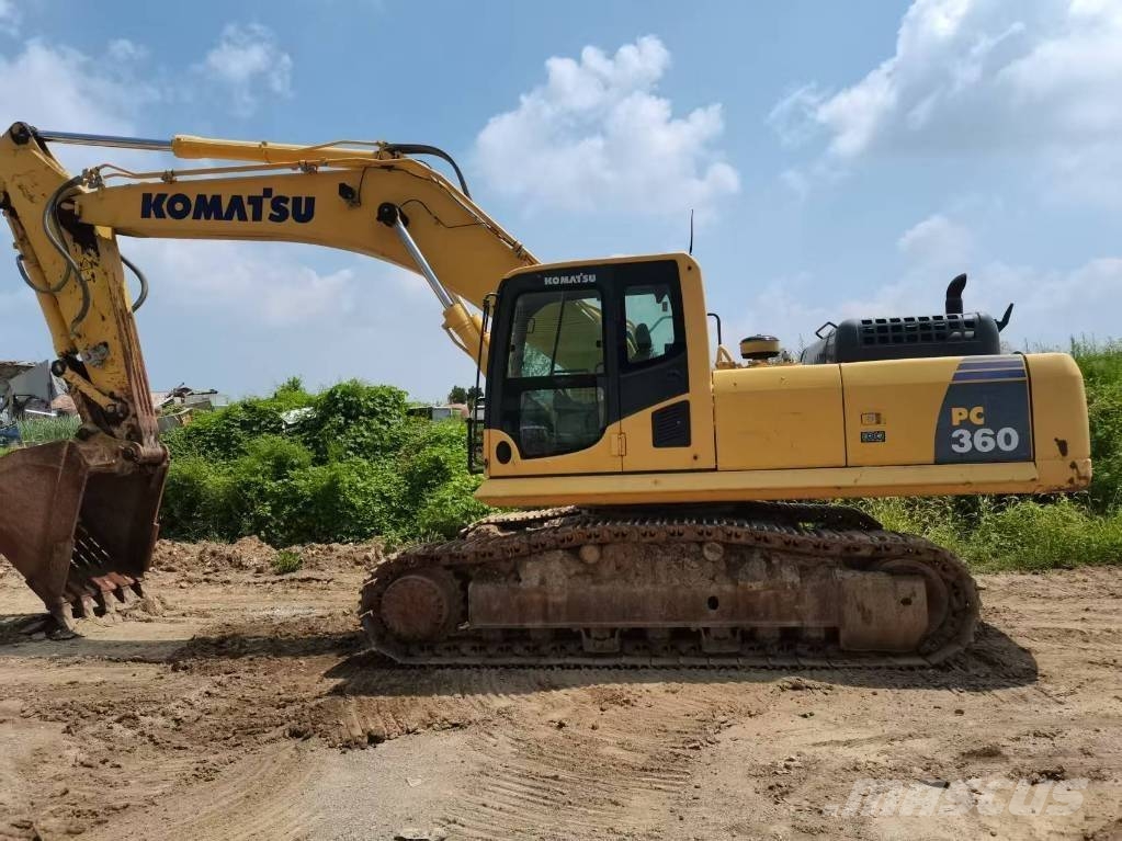 Komatsu PC 360 حفارات زحافة