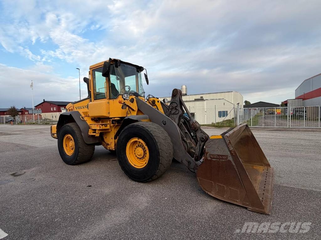 Volvo L 90 E Pyöräkuormaajat