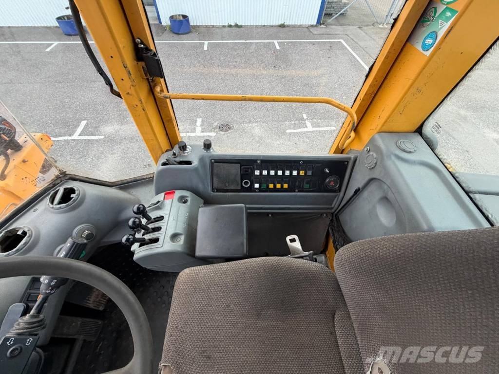 Volvo L 90 E Pyöräkuormaajat