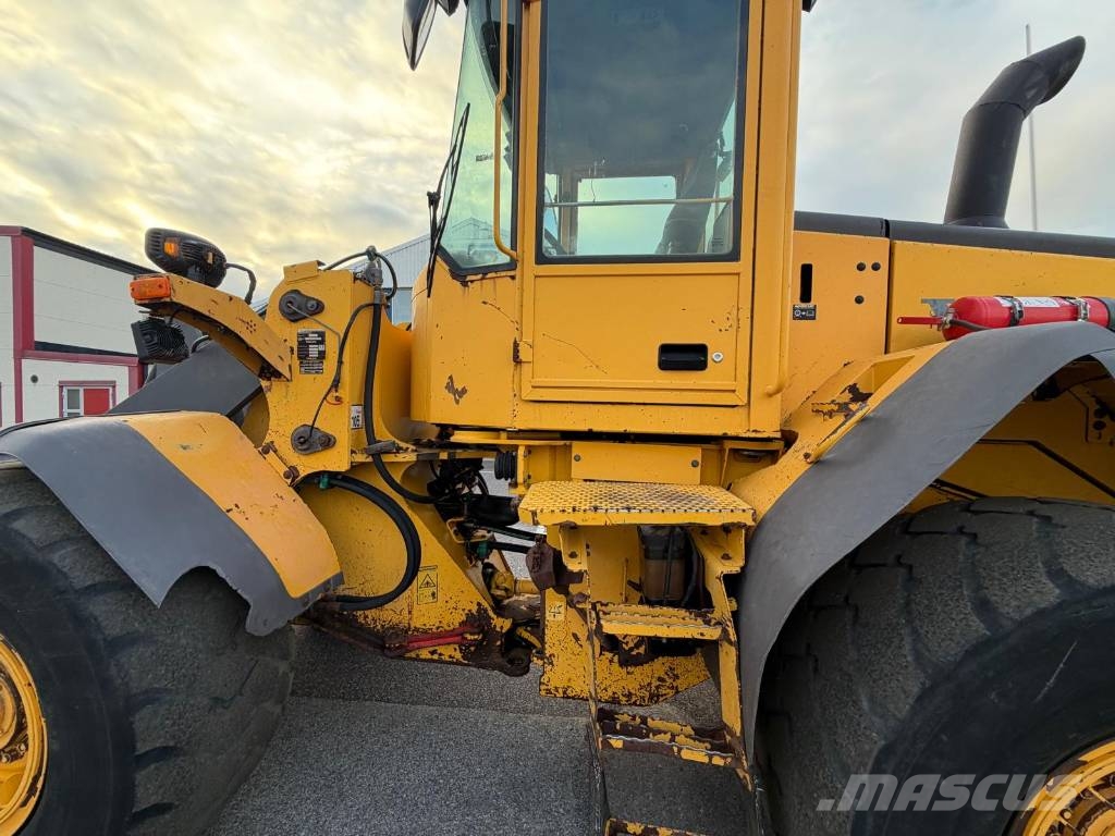 Volvo L 90 E Pyöräkuormaajat