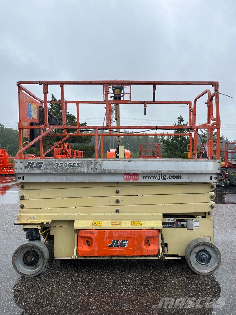 JLG 3246 ES 剪叉式升降机