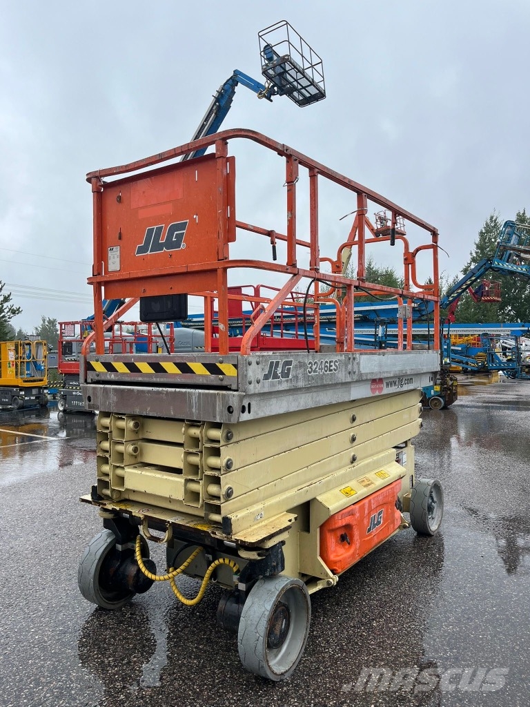 JLG 3246 ES 剪叉式升降机