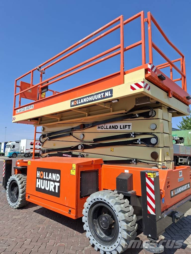 Holland Lift HL-240 D25 Підйомники-ножиці