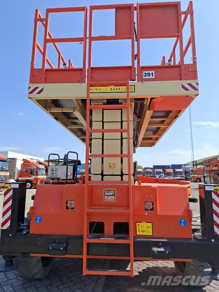 Holland Lift HL-240 D25 Підйомники-ножиці