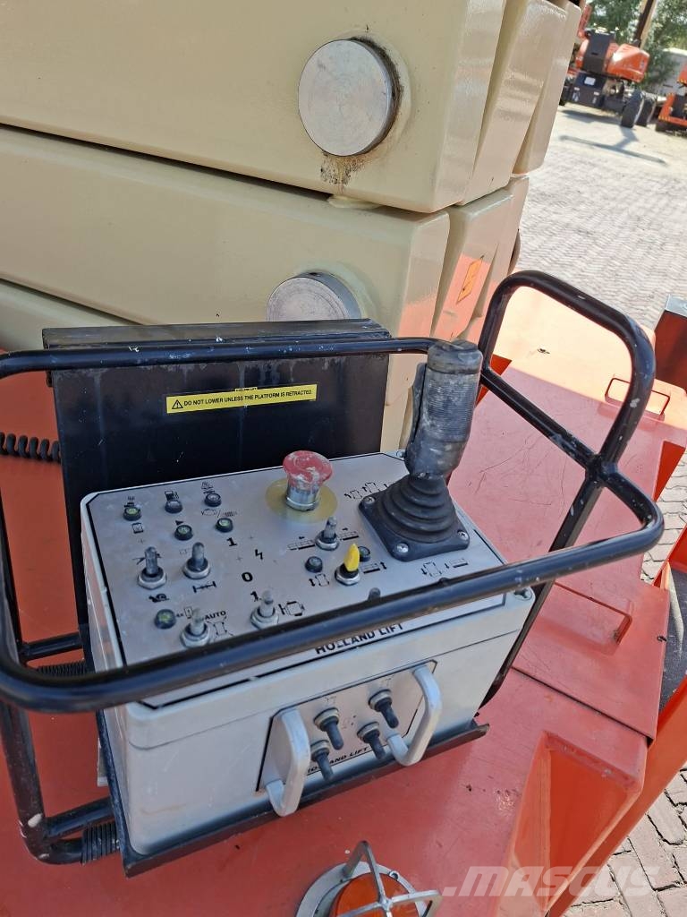 Holland Lift HL-240 D25 Підйомники-ножиці