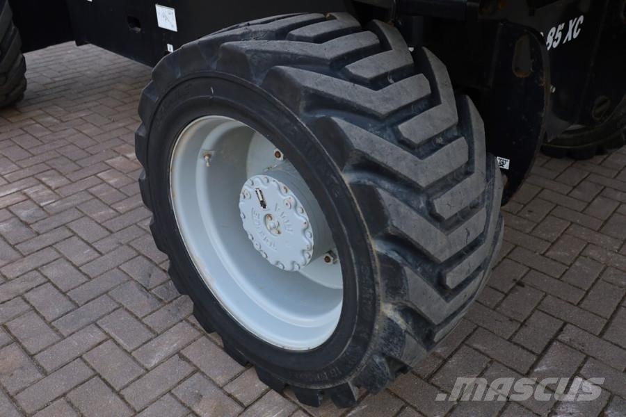 Genie S85XC Valid inspection, Diesel, 4x4 Drive, 28m Wor 견인식 전동이동 리프트